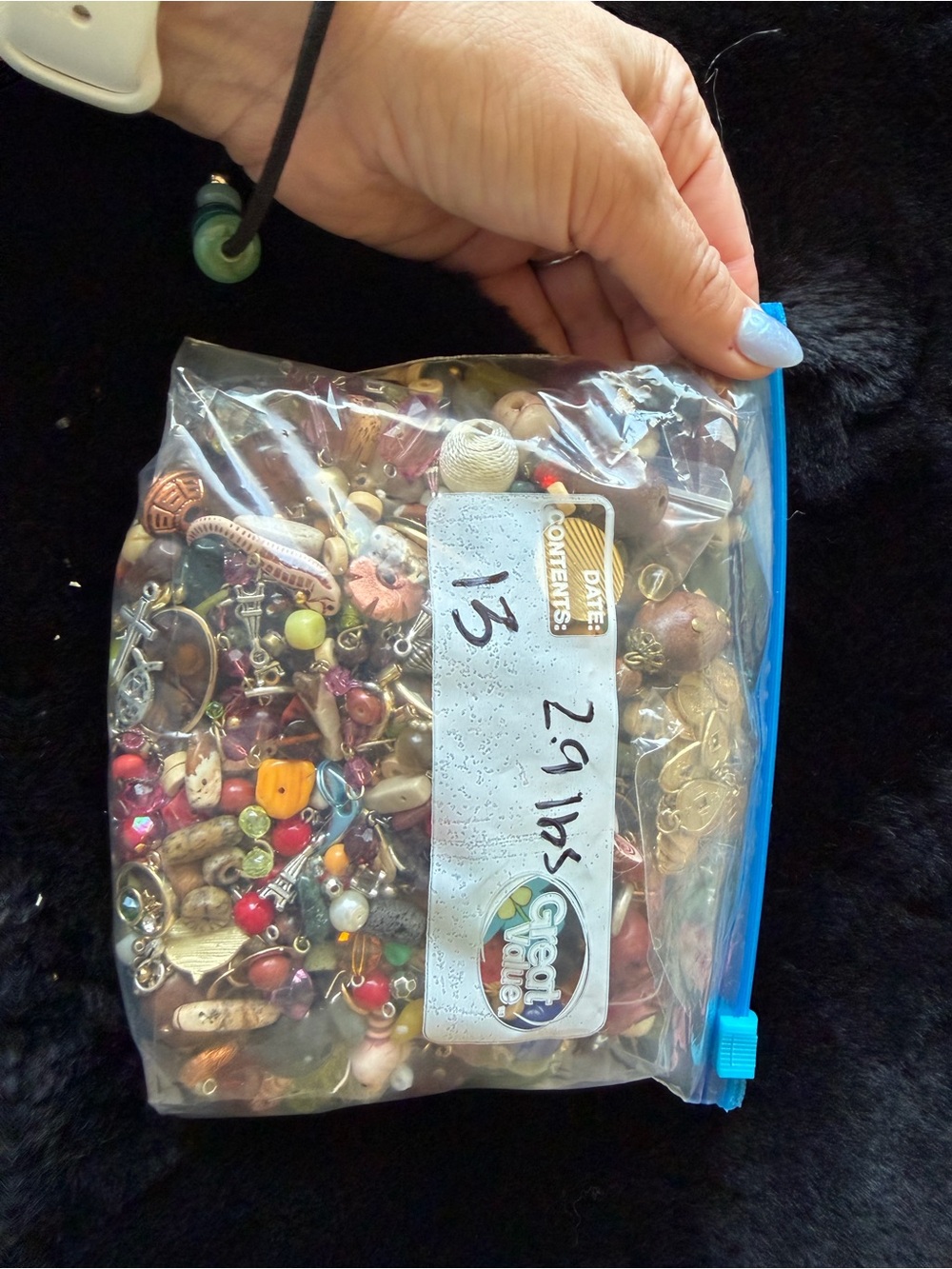 2.9 lbs Mixed Beads and Charms - Picture 4 of 4